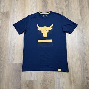 Under Armour HeatGear Shirt Mens Medium Navy Bull Graphic Loose Fit Tee Training